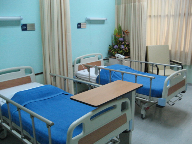 clean hospital room